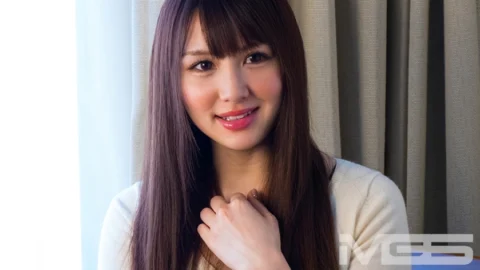 ETQT-026 Intercrural sex for shop clerk Yuki! “Wouldn’t you like to go in? It’s a great hit. It feels good to win. This is half-baked and I don’t want it!” What should I do? that? I put it in myself.
