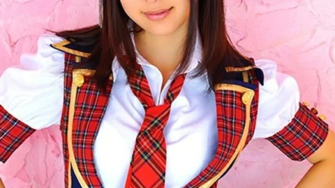 DV-1367 Tsukasa-chan is studying forty-eight hands in an idol costume. Struggle against the actor and shake his hips while being led. While being taught the technique, it is pierced with a hard piston, and at the missionary posture it is a press piston to