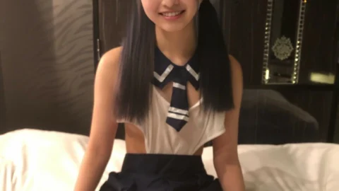 FC2-PPV-3258004 [Miracle 18 years old! Genius cute little girl Ayu-chan’s reality] I have a point exhibition, but I’m 18 years old