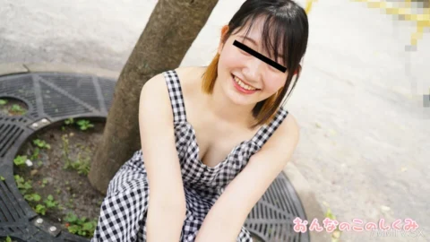 052524_01 Onana’s Momoral A sensitive girl’s female body, her nipples are sensitive