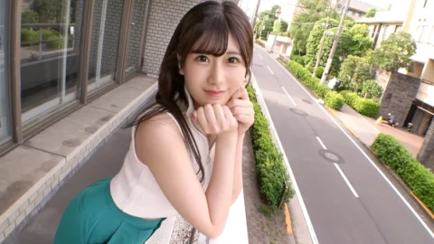 SIRO-5155 [Beautiful Breasts x Beautiful Butt] Her favorite type is “chubby” and her favorite position is “the clinging missionary position”, and she is a neat and clean beauty who likes sex with a sense of security! You can’t