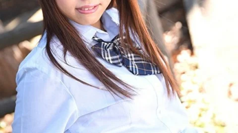 SERO-355 [Specials] Look at the many shameful attacks on Miki-chan, a beautiful Lori girl. Bondage & dildo masturbation & blowjob! She is tied up in her uniform and masturbates by straddling a fixed dildo. Strong ● Blow to play with boobs and co