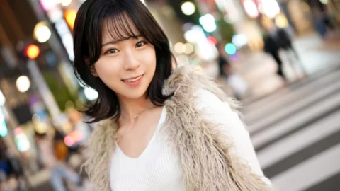 [UNCENSORED-LEAK] SIRO-5249 “I want you to mess me up…” A beautiful girl with a small animal-like appearance appears! Her hidden eroticism is released! She likes rough sex after a long time! She can’t help but moan wh