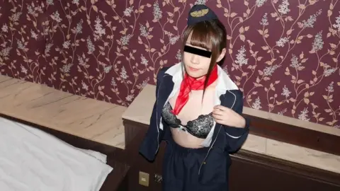 10MUSUME-111619_01 10musume-111619_01 – I’m Going To Open My Legs Today To Earn Money For My Flight Attendant Job Search