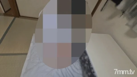 FC2-PPV-1644252 [Personal shooting] A friend’s senior cuckolds a slender beautiful wife and cums inside her in front of her husband