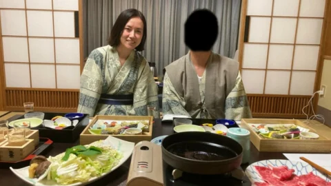 FC2-PPV-1593766 [Married Woman] Chiho On a hot spring trip, she doesn’t even have a futon laid out, but she gets creampied right away, and an old man cums in her mouth while cleaning.